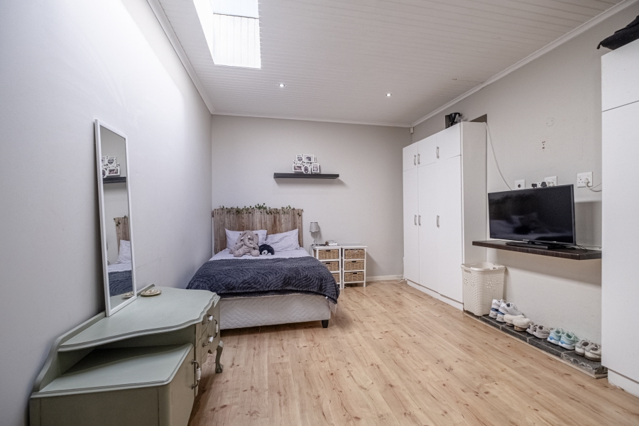 4 Bedroom Property for Sale in Summerstrand Eastern Cape